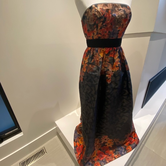 Autumn evening Gown - Picture 3 of 6